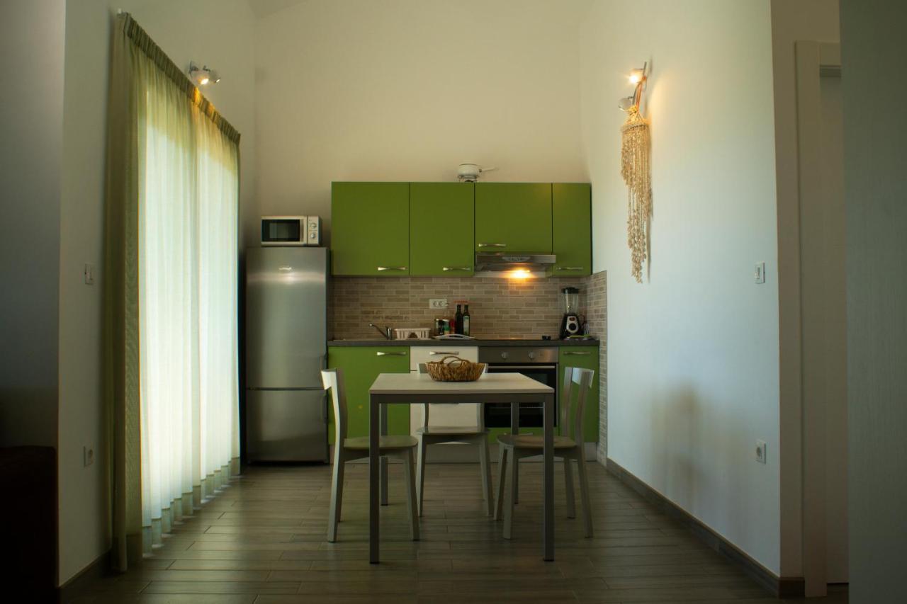 Wabi Sabi Resort & Apartments Brzac 外观 照片